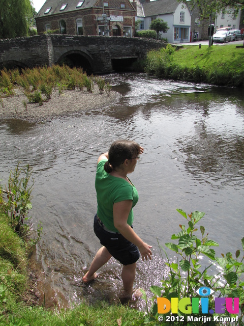 SX22927 Jenni wading through Clun river next to perfectly good bridge